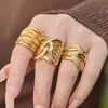 Joyería Transfronteriza Europea y Americana Anillo Hueco de Línea Geométrica de Acero Inoxidable Accesorio de Mano Simple de Moda Personalizado Chapado en Oro Real de 18 Quilates