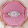 Anillo de Zirconia Esmeralda Único de Moda de Nicho Europeo y Americano Transfronterizo con un Diseño de Lujo Ligero R507