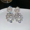 Pendientes Redondos Colgantes con Perlas y Circonitas Incrustadas de Aguja Plateada Pendientes de Estilo Palacio Retro Francés Pendientes Ligeros de Lujo de Alta Gama para Mujer
