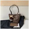 Bolso Tote Estampado Leopardo Retro Otoño Invierno Mujer 2026 Nuevo Estilo Coreano Bolso Cesta de Compras de Mano Gran Capacidad para Viajar Bolso de Hombro Único