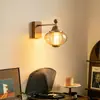 Lámpara de Pared Retro Americana Lámpara de Mesita de Noche para Dormitorio 2026 Modelo Nuevo Fondo Color Nogal Lámpara de Pared Iluminación Zhongshan 731L