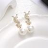 Elegante Moda Elegantes Aretes de Letra de Perla de Circonio Alto Sentido Dulces Aretes Frescos Joyería Explosiva para la Oreja Damas