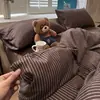 Algodón puro, estilo minimalista, gasa de burbujas, algodón lavado, juego de cuatro piezas a rayas, juego de ropa de cama de tres piezas para dormitorio de estudiante, no hace bolitas