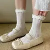 Calcetines Blancos de Primavera y Verano para Mujer, Calcetines de Encaje Geométrico con Volantes hasta la Mitad de la Pantorrilla, Calcetines de Algodón Puro Antipelusa Sin Costuras para Mujer, Estilo Dulce Coreano