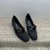 Sapatilhas delicadas e elegantes estilo fada com laço para mulheres, nova coleção primavera/outono 2026, sapatos Mary Jane franceses de cetim com strass