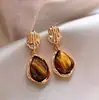 Nuevos pendientes geométricos de ámbar con accesorios Maillard, otoño e invierno, de alta calidad, de lujo, retro, marrón.