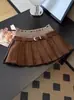 Xiaoxiangfeng 2025 Nuevo Estilo Otoño Maillard Sexy Punto Tejido con Cordón Falda Corta de Pana Falda Plisada