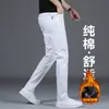 Pantalones Casuales de Gama Alta para Hombre Rectos Ajustados Primavera/Otoño 2026 Vino Tinto de Negocios Largos Versátiles Modernos