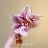 Feliz Holiday~Pasador de Flor Artificial para el Cabello para Mujer 2026 Estilo Bohemio Impresionante Clip Lateral de Gama Alta Accesorio para el Cabello al por Mayor