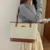 Bolso Grande de Mujer Bolso de Mano Versátil de Moda Nuevo Estilo 2026 Bolso de Hombro Único Bolso Tote con Estampado de Moda para Viajes Diarios