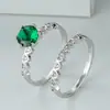 Anillo de Doble Capa con Zirconita Verde Retro Popular, Anillo Luminoso de Lujo con Patrón de Corazón Pavimentado con Diamantes, Anillo Apilable