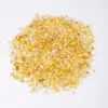 Venta al por mayor de fábrica Piedra triturada de cristal natural Cristal blanco Cuarzo rosa Piedra de cristal amarillo Materiales hechos a mano para decoración de uñas Piedra desmagnetizadora de cristal