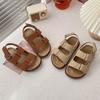 Sandalias de playa coreanas para niños 2025 verano nuevos zapatos de niña al por mayor antideslizantes zapatos para niños y estudiantes zapatos de comercio exterior zapatos de niño