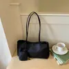 Bolso tote de nailon estilo coreano de nicho para mujer 2026, simple, de gran capacidad, ligero, moderno, bolso de hombro versátil
