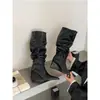 Botas apiladas plisadas estilo europeo y americano Chuyuji para mujer, botas delgadas de invierno, punta fina, tacón de cuña alto de moda para estilizar