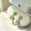 Brincos de pressão com pérolas e zircônia, brincos femininos versáteis e da moda para o dia a dia, luxo discreto com um toque sofisticado e elegante