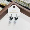 Pendientes de Plata de Ley S925 con un Toque de Alta Gama, Perlas de Botón, Estilo Coreano, Lujo Ligero, Suaves y Elegantes, Pendientes de Aro para Socialité para Mujer