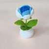 Producto Terminado Transfronterizo: Flor de Rosa Artificial Tejida con Hilo, Planta en Maceta Hecha a Mano de Ganchillo, Decoración de Escritorio y Coche, Regalo del Día de San Valentín