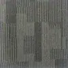 Baldosas de alfombra cuadradas de 50x50, alfombra entrelazada para oficinas comerciales, alfombra resistente a las manchas de PVC para edificios de oficinas, salas de conferencias y proyectos hoteleros