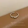Anel Aberto Liso de Prata para Mulheres, Design de Nicho, Anel Minimalista para Dedo Indicador, Luxo Leve, Moda de Alto Padrão, Anel de Personalidade Única