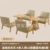 Conjunto de mesa e cadeiras de lazer para varanda um conjunto de três peças com uma mesa e duas cadeiras cadeira de sofá individual pequena trançada em rattan cadeira com encosto para B&B