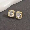 Atacado Transfronteiriço Europeu e Americano Brincos de Luxo Leve Geométricos Cortados Refração de Luz Pedra Preciosa Multicolorida Brincos de Diamante para Homens e Mulheres