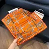 Pañuelo de Seda 70 Cuadrado Moda Coreana de Alta Gama Versátil Profesional Seda Sintética Pequeño Pañuelo de Cuello Estampado Retro Pañuelo de Seda para Mujer