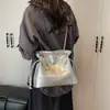 Bolso de Cadena Acolchado de Gama Alta para Mujer 2026 Nuevo Bolso Cubo de Moda Versátil para el Trabajo, Hombro y Cruzado