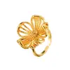Anillo Abierto de Flor Hueca de Lujo Ligero de Alta Gama para Commuter con Diseño de Personalidad de Nicho Joyería Versátil