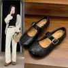 Sapatos Mary Jane estilo francês para mulheres, novo modelo outono 2026, combinados com saias, sapatos baixos de couro, sapatos femininos retrô estilo chinês novo com bico redondo
