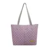 Bolsa tote doce popular para carregar na mão para mulheres deste ano, novo estilo Outono 2026, bolsa de ombro única com retalhos de poá, bolsa versátil para usar sob o braço