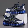 Sapatos Infantis Primavera Outono 2026 Novos Malha Respirável Tênis Esportivos Infantis Crianças Médias e Grandes Tênis de Corrida Sapatos de Comércio Exterior