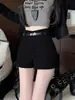 Pantalones cortos de lana para mujer para figuras petite, otoño/invierno 2026, shorts de bota grises de cintura alta, pantalones versátiles y adelgazantes de línea A de pierna ancha