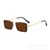 2026 Nuevas Gafas de Sol Metálicas Cuadradas Pequeñas de Moda Retro Europeas y Americanas para Hombres, Moda de Alta Gama, Gafas de Sol Transfronterizas para Mujeres
