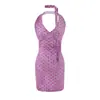 Vestido halter de lunares verdes para mujer, estilo vacacional de verano que ciñe la cintura, corte ajustado, vestido bodycon de cuello en V, elegante vestido corto