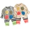 Pantalones de niña Conjunto de primavera y otoño Estilo occidental Algodón Delgado Tesoro para mujer Cuello redondo Smiley Sudadera Traje de dos piezas a rayas