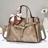 2026 Nova Bolsa de Mão Simples Feminina Mais Vendida Tendência Moda Versátil Grande Capacidade Ombro Único Transversal Bolsa Feminina