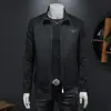 Jaqueta Bordada de Gola Alta da Moda Europeia Masculina Primavera e Outono Nova Slim Casual Jovem Versátil Leve Luxo Casaco