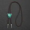 Corbata de bolo western vaquera única y creativa de PU con colgante de esmeralda y cordón de cuero trenzado, accesorio de cuello vintage para hombre