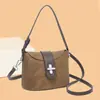 Bolso de mano estilo extranjero, bolso tipo cubo para mujer, nuevo bolso de hombro cruzado de moda transfronterizo Otoño 2026, bolso tote pequeño para salir