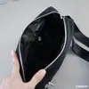 Bolso de hombro informal de tela oxford impermeable para hombre y mujer, diseño de triángulo p family, bandolera multicapa, bolso de mano para niña, casual