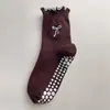 Meias Esportivas para Mulheres, Meias de Yoga Antiderrapantes para Fitness, Bordado de Laço de Renda, Meias Personalizadas Profissionais para Treinamento Pilates