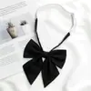 Gravata borboleta uniforme JK raiz de pena ciano-avermelhada cor sólida ângulo oblíquo japonês estudante raiz de pena gigante flor de gola uniforme de marinheiro objeto pequeno