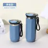 Elegante y práctica taza de café de acero inoxidable con diseño de asa colgante, perfecta para mantener las bebidas calientes o frías, e ideal para la oficina, el trayecto al trabajo o el uso en el coche.