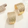 Pulseira de metal dourado simples e irregular, moda transfronteiriça europeia e americana, adequada para mulheres usarem nas férias, atacado