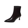 Otoño/Invierno 2026 Nuevas Botas de Tobillo de Moda Retro de Comercio Exterior Talla Grande con Punta Fina y Tacón Alto Botas Adelgazantes para Mujer Botas de Cuero para Mujer