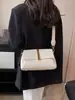 Bolso cruzado para mujer 2026 nuevo versátil para el trabajo bolsa cuadrada pequeña estilo coreano moderno diseño simple bolso de hombro bolso cruzado para mujer