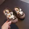 Sandálias Infantis Novas de Verão 2025 Sandálias Casuais Baotou Sapatos de Praia Infantis Calçados de Bebê Fornecimento Direto