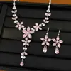 Conjunto de Pendientes y Collar de Flor de Zirconia Estilo Dulce Rosa y Gota de Agua, Cadena para Clavícula de Lujo Ligero de Nicho, Conjunto de Joyas Exquisito y Elegante