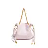 Bolso de Mano para Noche Nuevo Primavera 2026 Bolso Pequeño Exquisito Cruzado Bolso de Hombro de Moda para Mujer Bolso Cubo